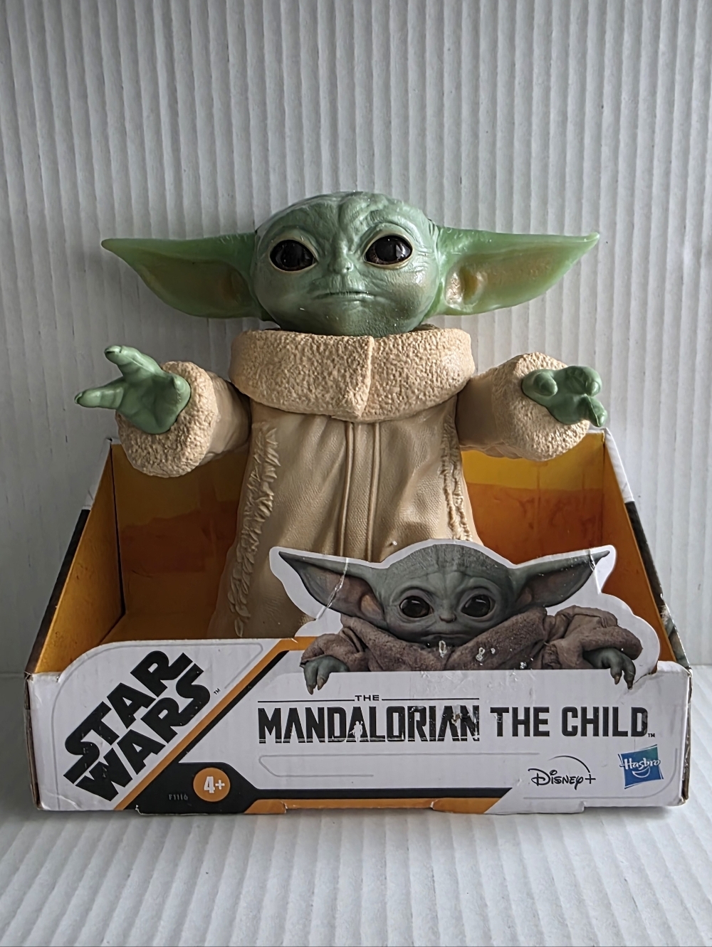 NIB Disney Star Wars The Mandalorian The Child - Posable